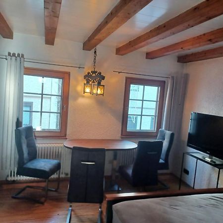 See- Und Altstadthaeusle - Alles Direkt Vor Der Haustuer - Bodenseeufer Natur Altstadt Bahnhof Bora-Sauna - Klein Und Super Zentral Zum See Oepnv Stadt Natur Etc - Appartement Historica Radolfzell am Bodensee Buitenkant foto